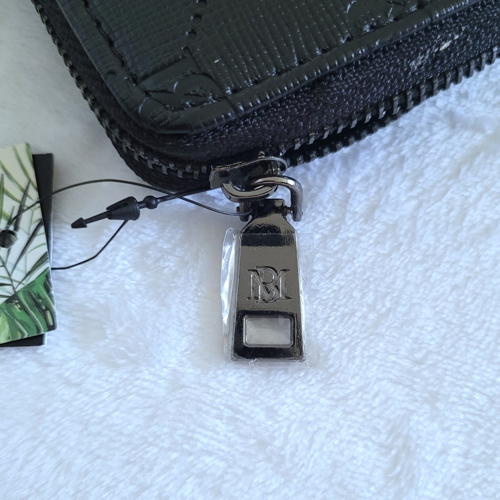 Badgley Mischka Black🖤 Debossed Logo Wallet - NWT - Picture 11 of 16
